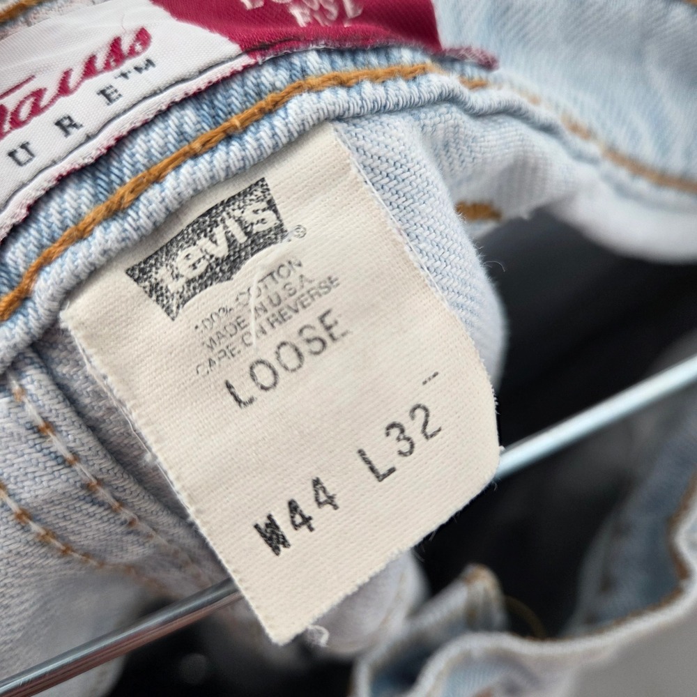 VTG Levis 560 Mens Loose Fit Tapered Leg Light Wash Blue 44x32 USA Baggy Skater - Picture 11 of 12